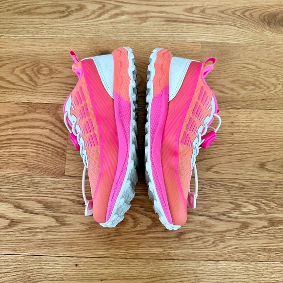 Merrell Kids Agility Peak KDZ Hiking Boot Shoe (Little Kids) in Pink/Orange - Picture 5 of 11